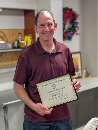 PXL 20251207 010208321